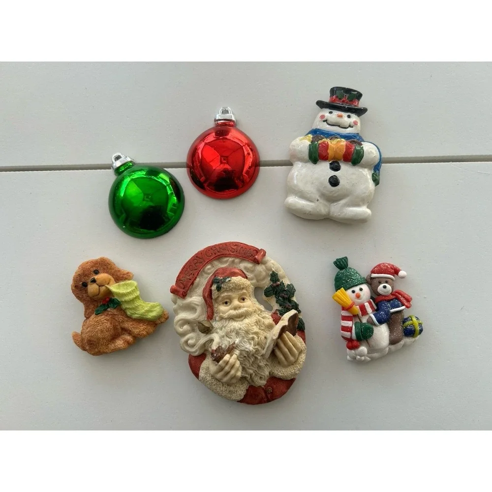 Set of 6 Vintage Christmas Refrigerator Mangets